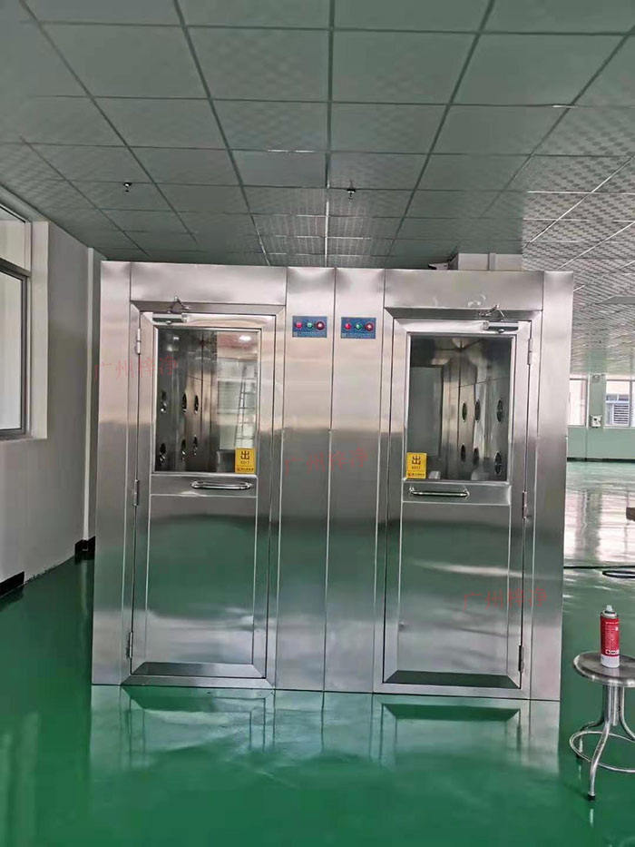 風淋室的位置應便于人員、物料進出,減少不必要的走動。 風淋室的位置應便于人員、物料進出,減少不必要的走動。